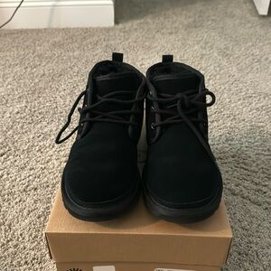 Ugg Neumel Boots, size 10
